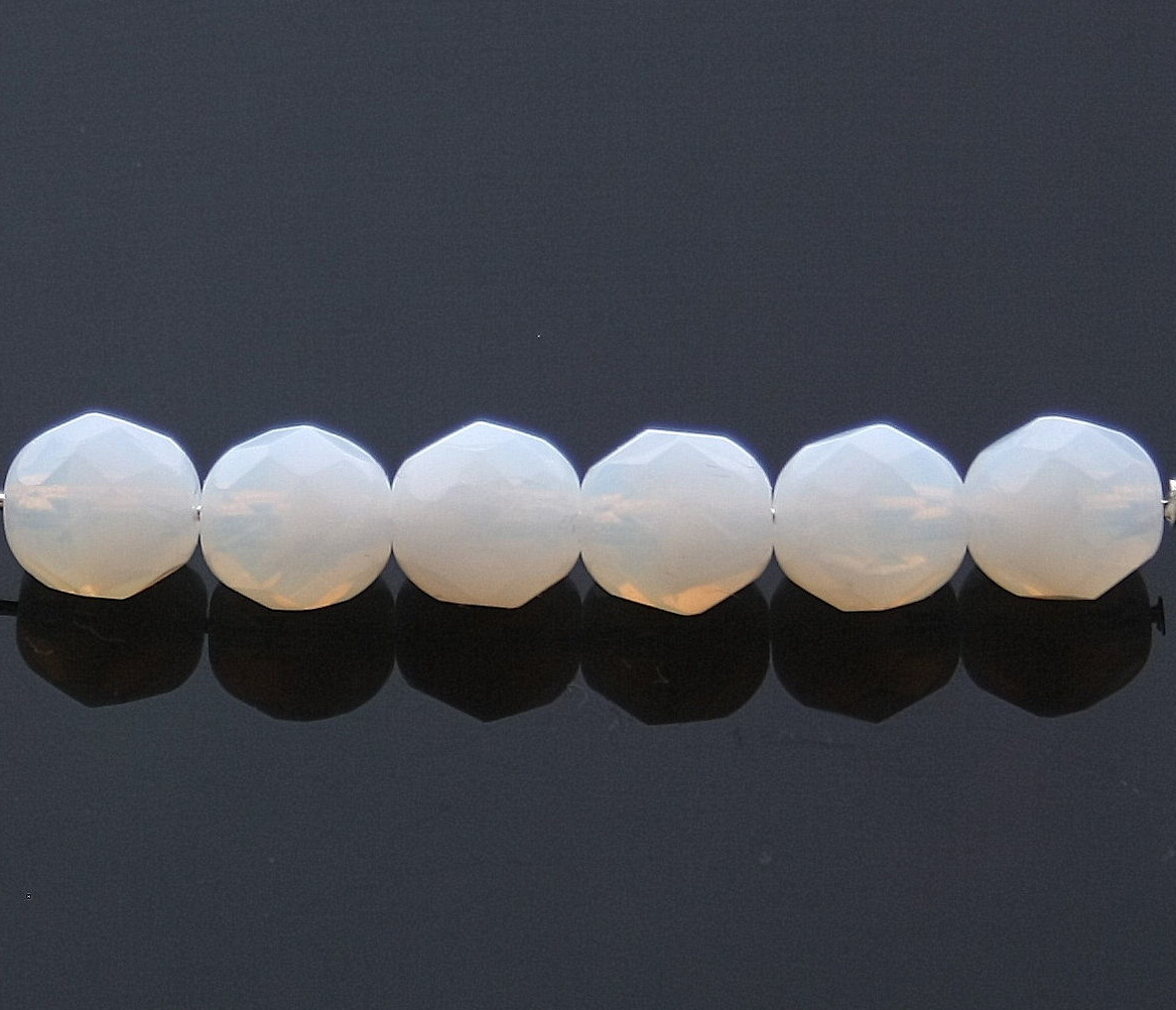 Граненые бусины 01000 10 мм.8 шт.