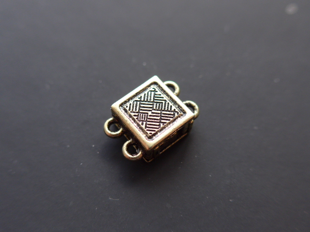 ����� ��������� ������� 10�16 ��.