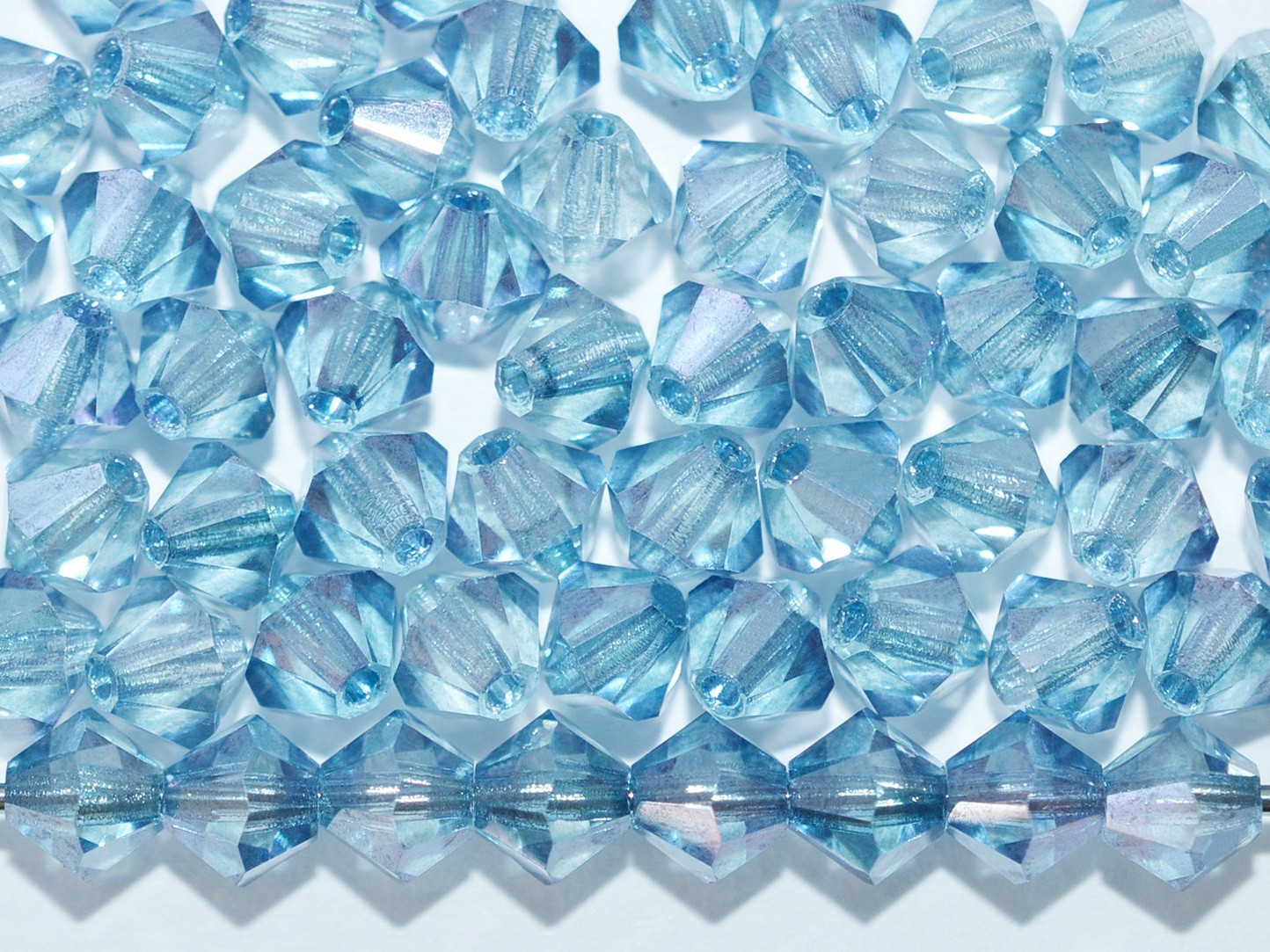 00010/14464 - Crystal Blue Luster 4 мм.